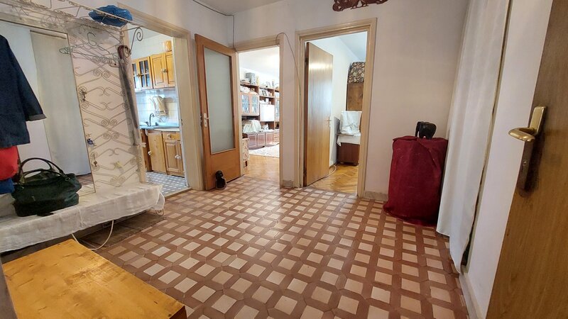 Chisinau Apartament 4 camere langa Scoala Gimnaziala nr 4, Mega Mall