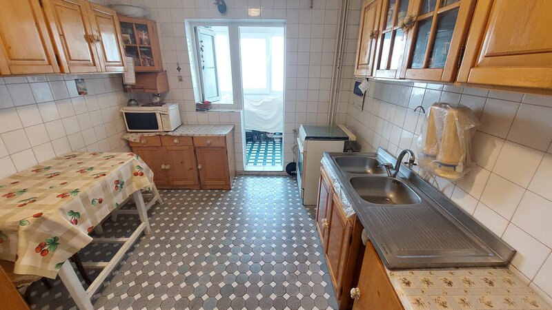 Chisinau Apartament 4 camere langa Scoala Gimnaziala nr 4, Mega Mall