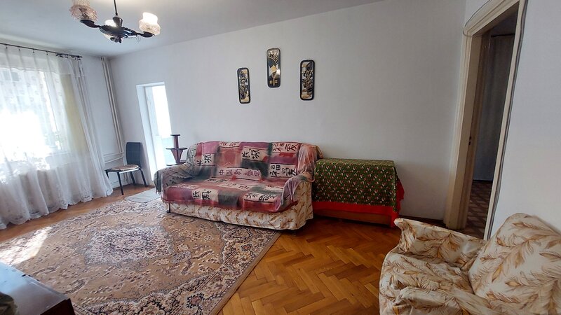 Chisinau Apartament 4 camere langa Scoala Gimnaziala nr 4, Mega Mall
