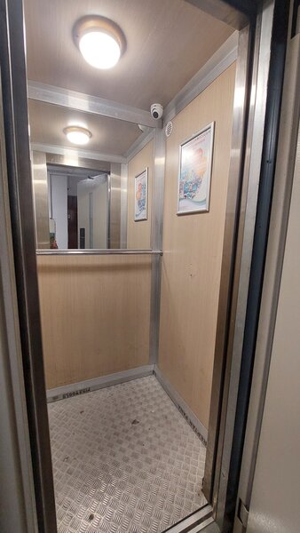 Chisinau Apartament 4 camere langa Scoala Gimnaziala nr 4, Mega Mall